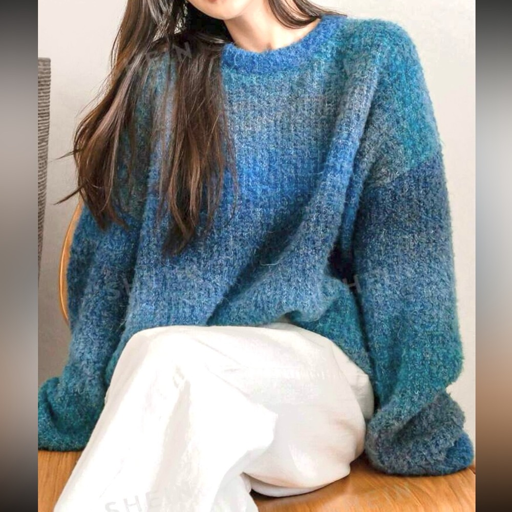 Oversized Knit Blue Ombré Sweater Crew Neck